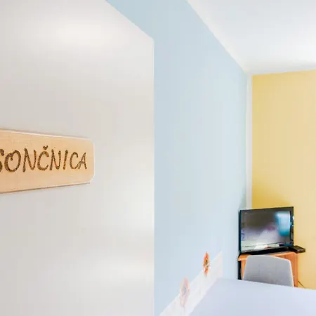 Orhideja شقة تولمين